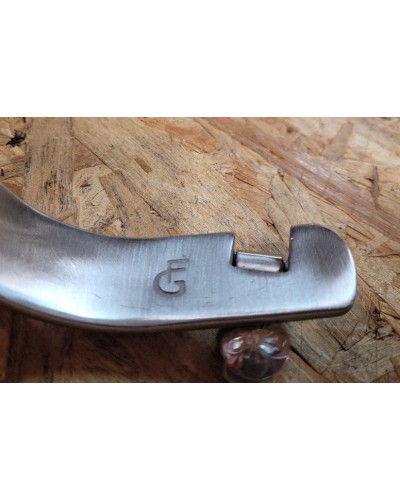 eperon western equitation cheval randonnee pools lanière courroie usa spur straps METALAB